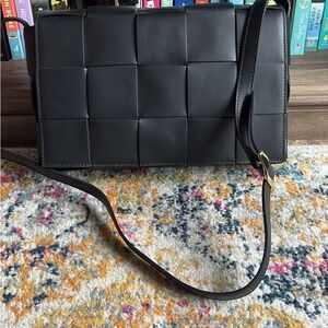 Elegant Black Leather Woven Crossbody Women's Bag
